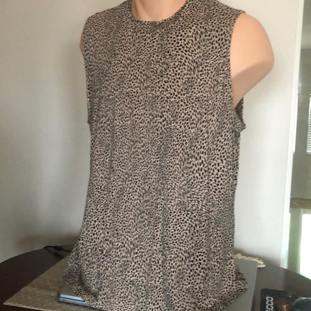 Apt 9 career sleeveless animal print blouse XXL